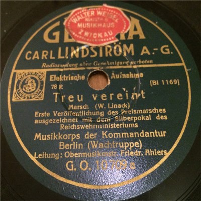 Musikkorps Der Kommandantur Berlin (Wachtruppe) - Treu Vereint / Herzog Von Wellington download mp3 flac