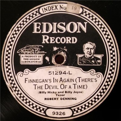 Billy Jones / Robert Denning - The Little Wooden Whistle Wouldn't Whistle / Finnegan's In Again (There's The Devil Of A Time) download mp3 flac