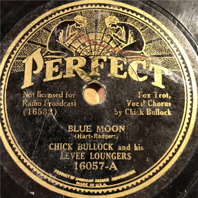 Chick Bullock & His Levee Loungers - Blue Moon / Haunting Me download mp3 flac