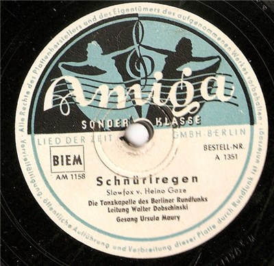 Tanzkapelle Des Berliner Rundfunks, Tanzorchester des Senders Leipzig - Schnürlregen / Vis-A-Vis Vom Wendelstein download mp3 flac