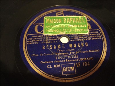 Tino Rossi - Besame Mucho / Je Vivrai Seul download mp3 flac
