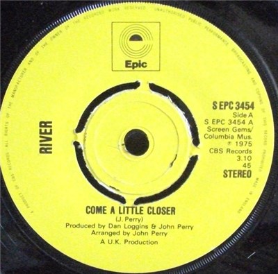 River - Come A Little Closer download mp3 flac