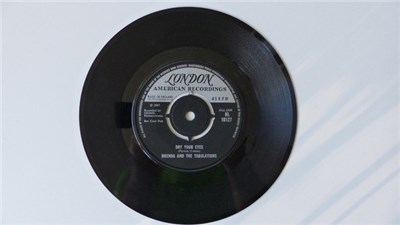 Brenda & The Tabulations - Dry Your Eyes/The Wash download mp3 flac