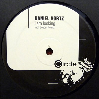 Daniel Bortz - I Am Looking download mp3 flac