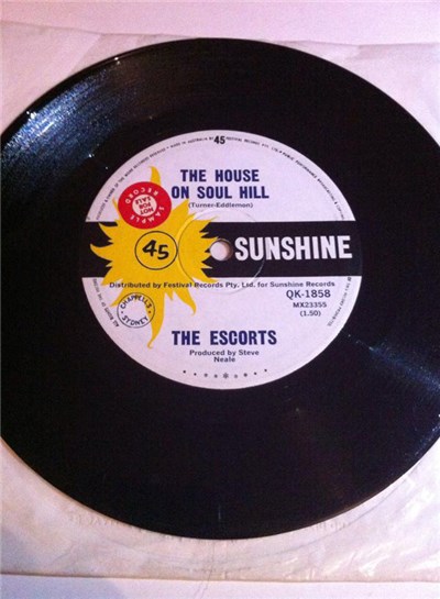 The Escorts - The House On Soul Hill download mp3 flac