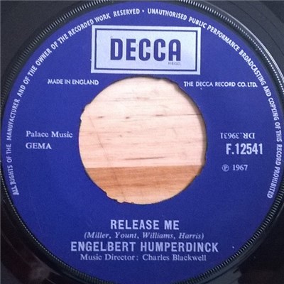 Engelbert Humperdinck - Release Me (And Let Me Love Again) / Ten Guitars download mp3 flac