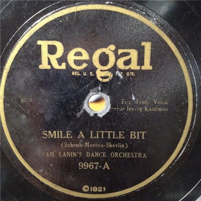 Sam Lanin's Dance Orchestra / Perry's Hot Dogs - Smile A Little Bit / Nobody's Business download mp3 flac