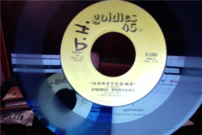 Jimmie Rodgers - Their Hearts Were Full Of Spring/Honeycomb download mp3 flac