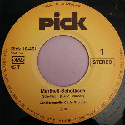 Ländlerkapelle Carlo Brunner - Martheli-Schottisch / Hand Auf's Herz download mp3 flac