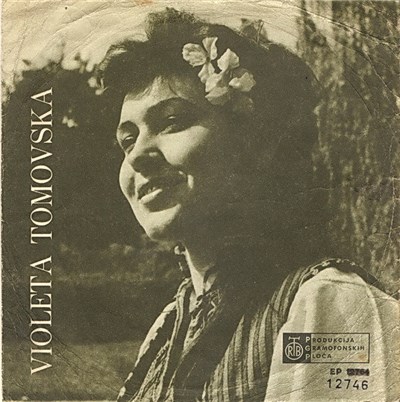 Violeta Tomovska - Se Kačilo Mome Na Jabolče download mp3 flac
