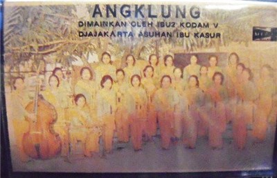 Angklung - Dimainkan Oleh Ibu2 Kodam V Djajakarta Asuhan Ibu Kasur download mp3 flac